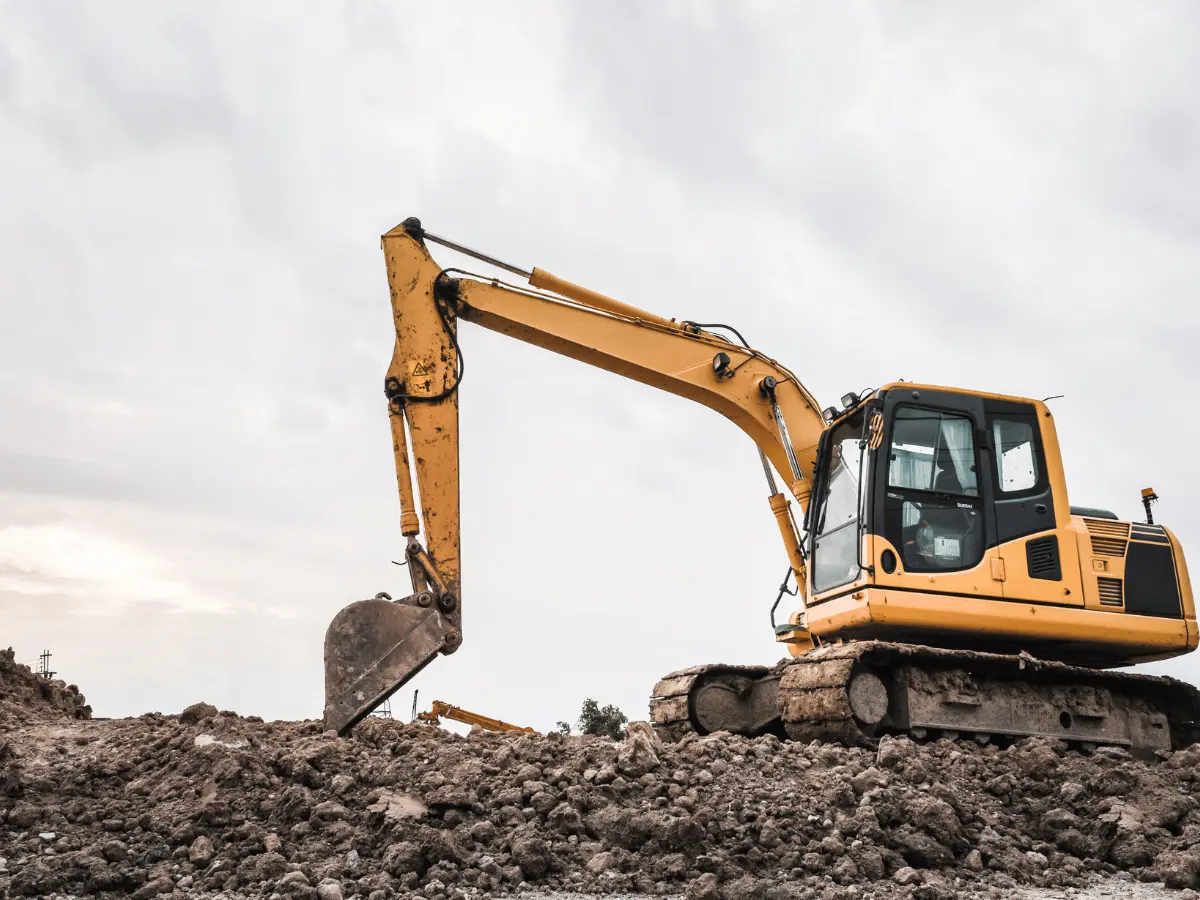 Choosing the Right Excavator - 8 Key Factors